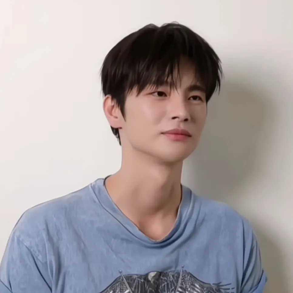 Recent activity shot of Seo Inguk