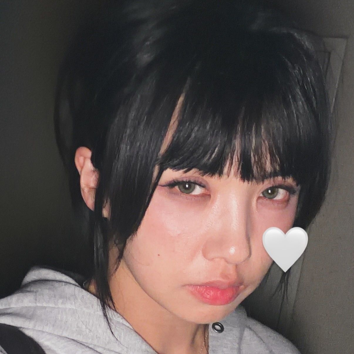 Behind-the-scenes cut of Aiki