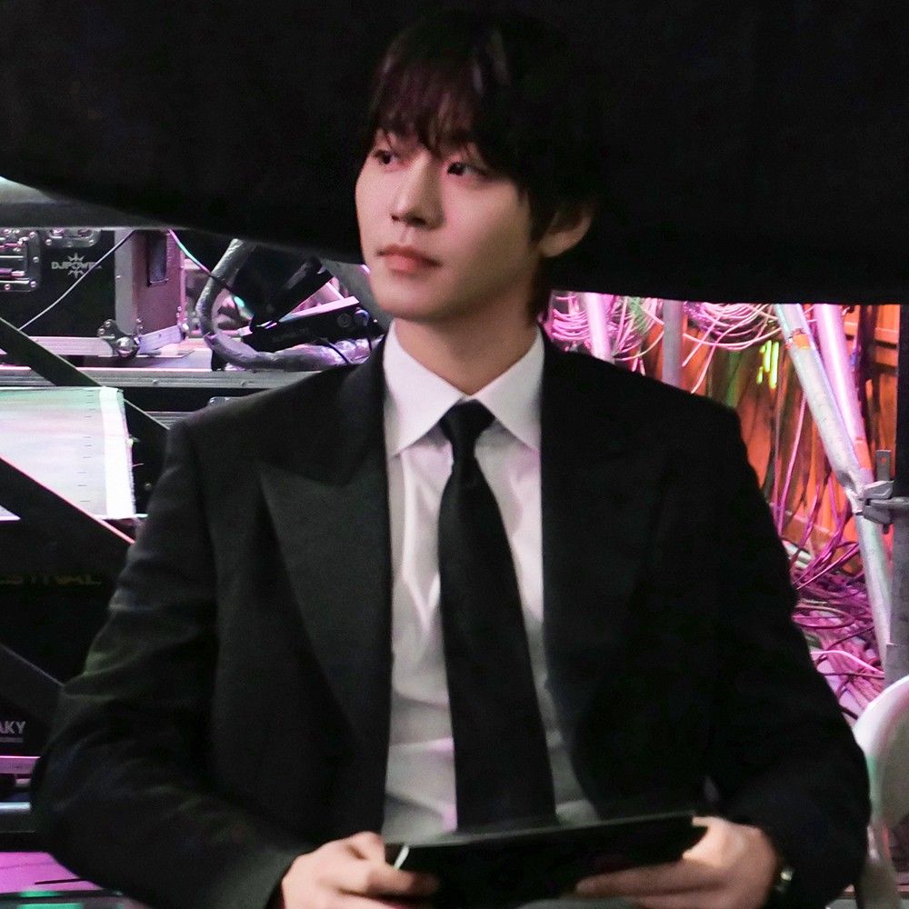 粉絲拍下的安孝燮瞬間