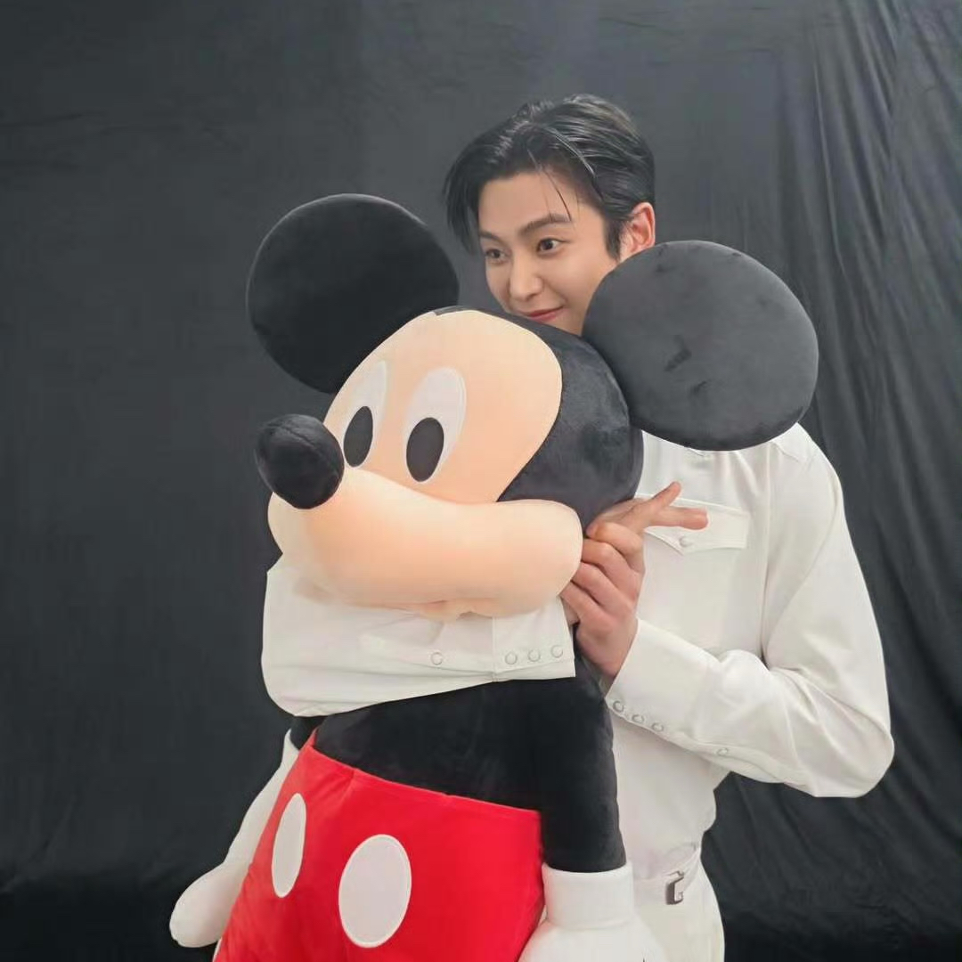 Latest photo of Rowoon