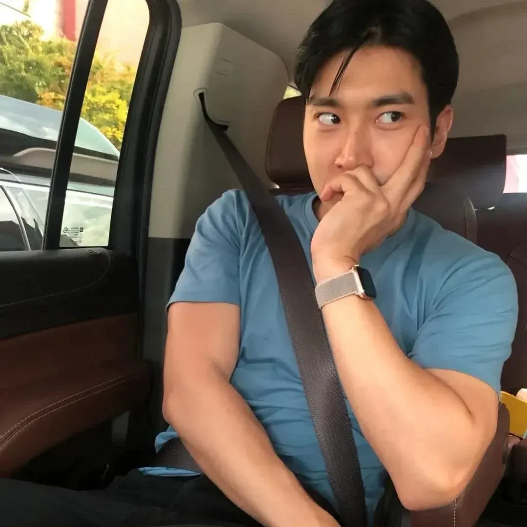 A moment captured by a fan of Choi Siwon