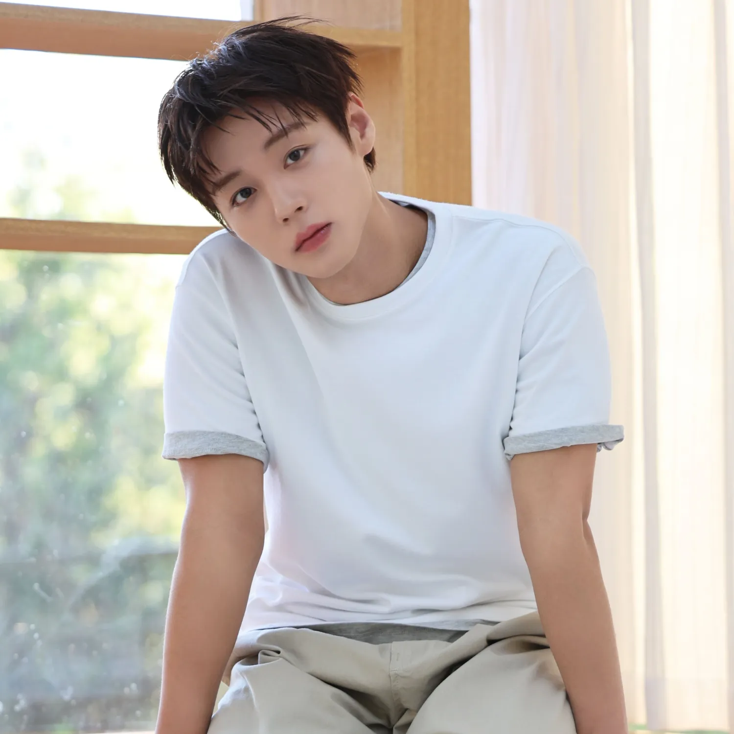 Recent activity shot of Park Jihoon