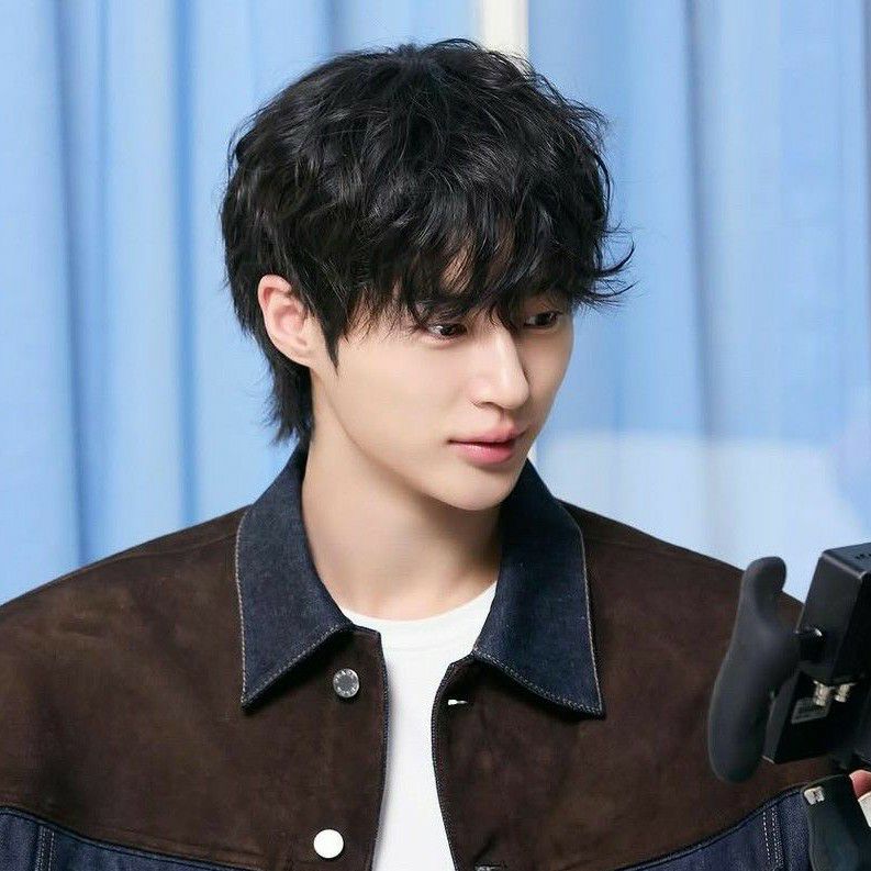 A moment captured by a fan of Byeon Wooseok