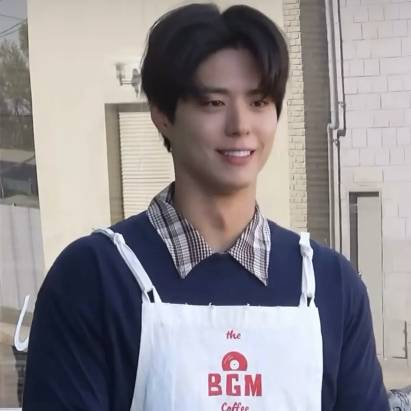 Recent activity shot of Park Bogum