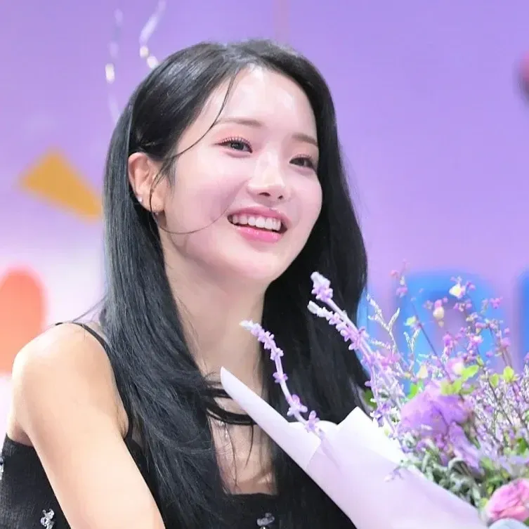Behind-the-scenes cut of Kim Soyeon (2004)