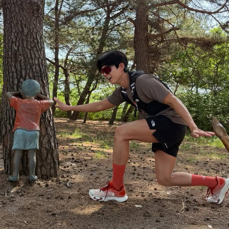 Recent activity shot of Park Bogum