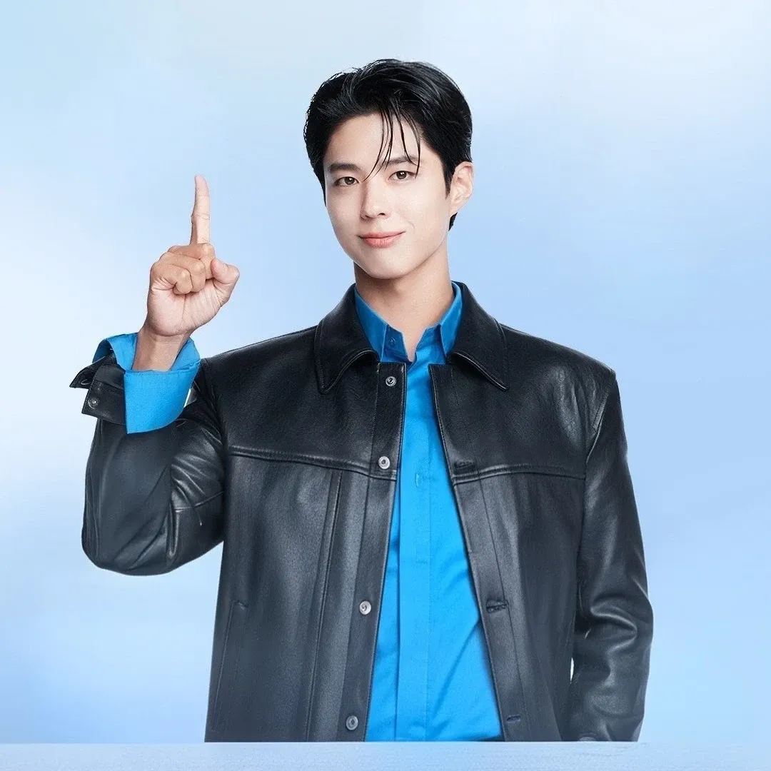 Behind-the-scenes cut of Park Bogum