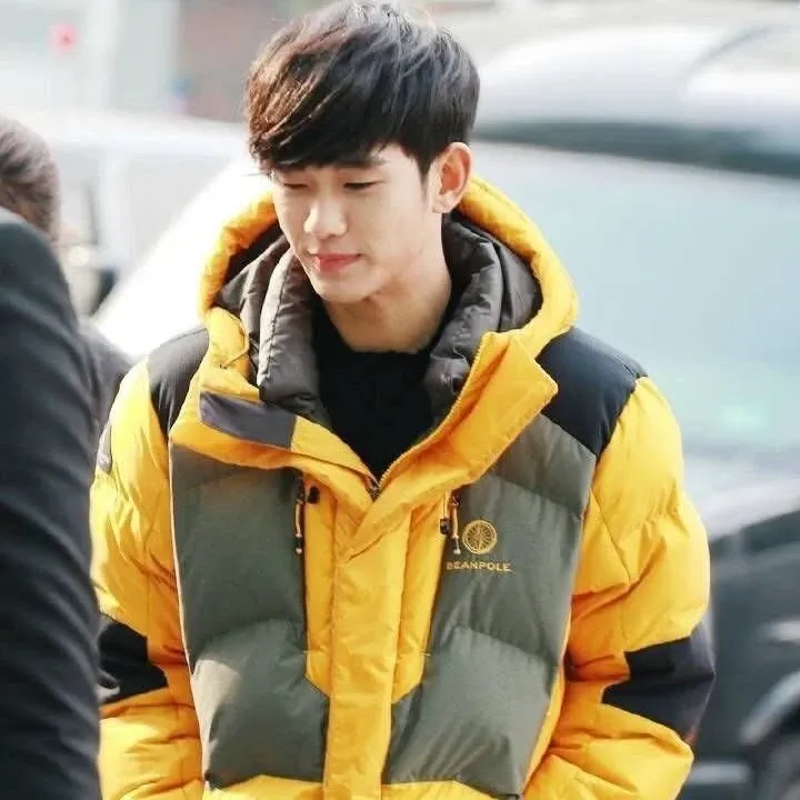 A moment captured by a fan of Kim Soohyun
