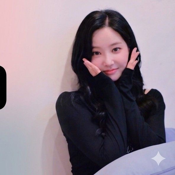 Behind-the-scenes cut of Yeonwoo