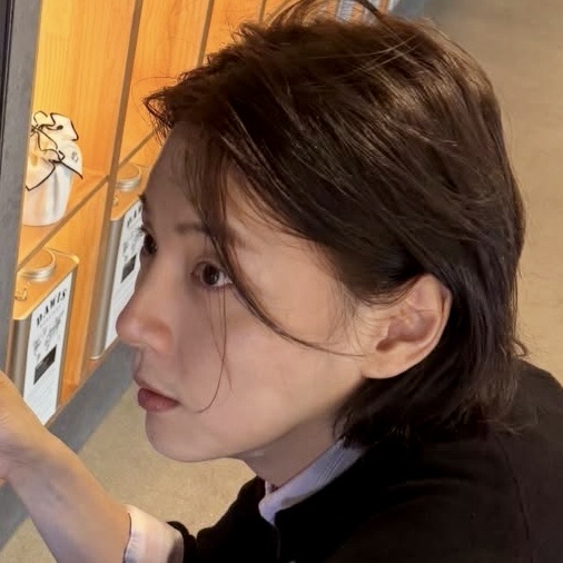 A moment captured by a fan of Yoon Shiyoon