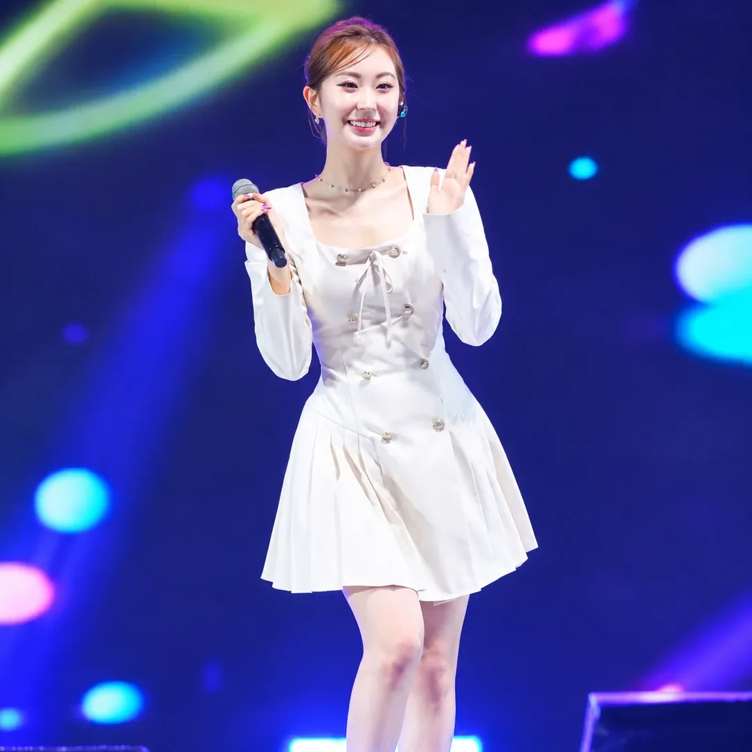 Foto kegiatan terbaru dari Jeon Yujin