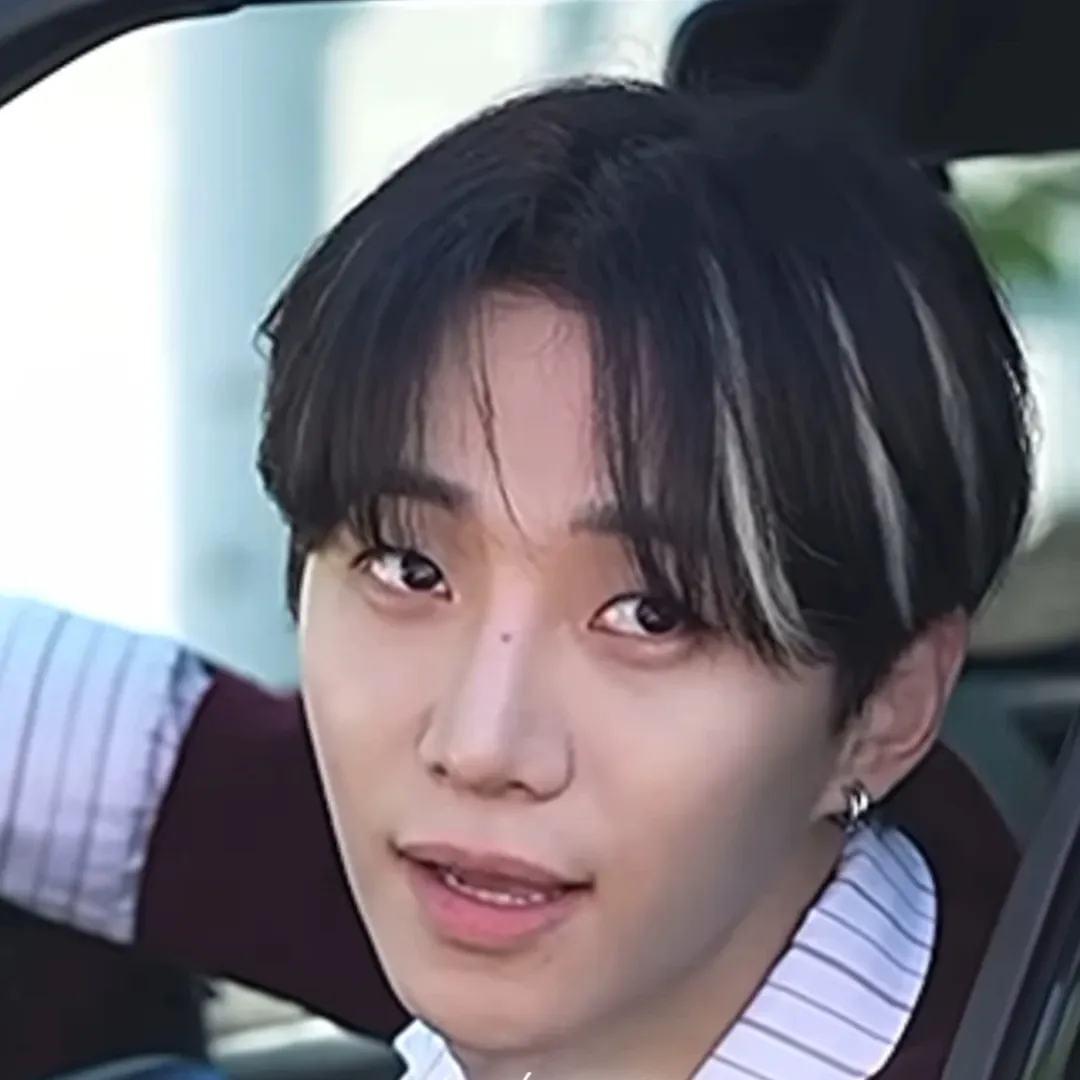 Recent activity shot of Lee Junho