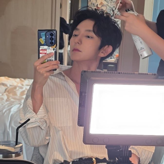 A moment captured by a fan of Lee Joongi