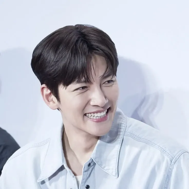 A moment captured by a fan of Ji Changwook