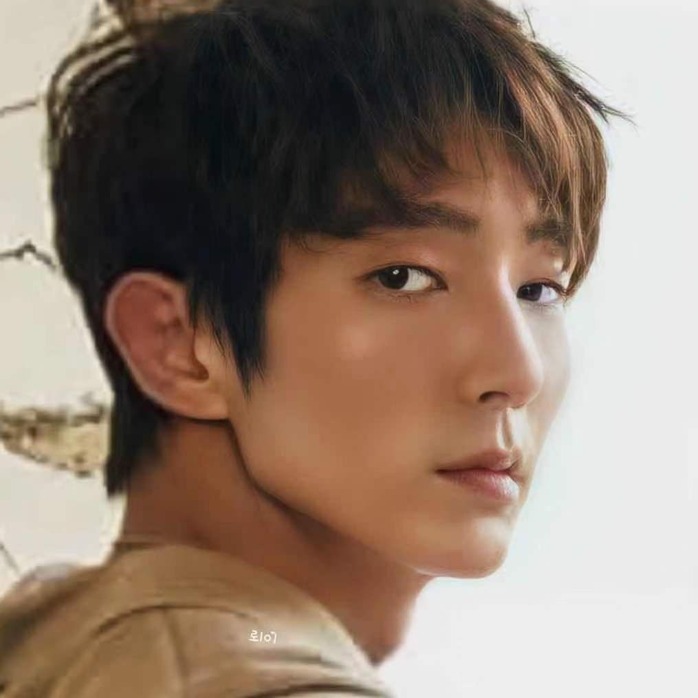 Behind-the-scenes cut of Lee Joongi