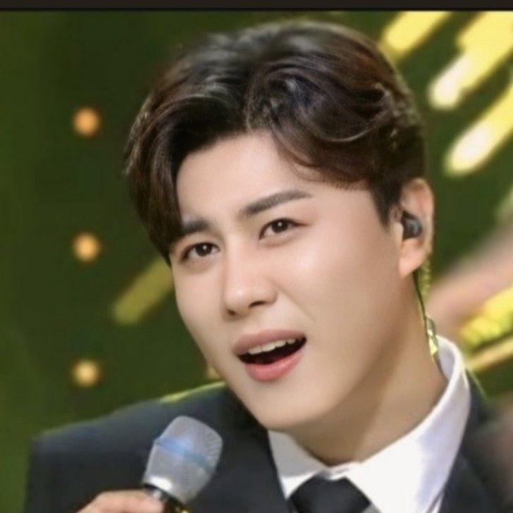 Behind-the-scenes cut of Jin Haesung