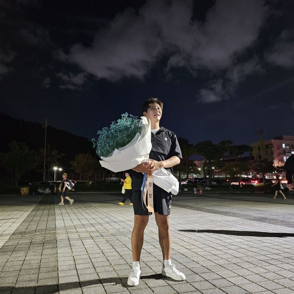 A moment captured by a fan of Jin Haesung