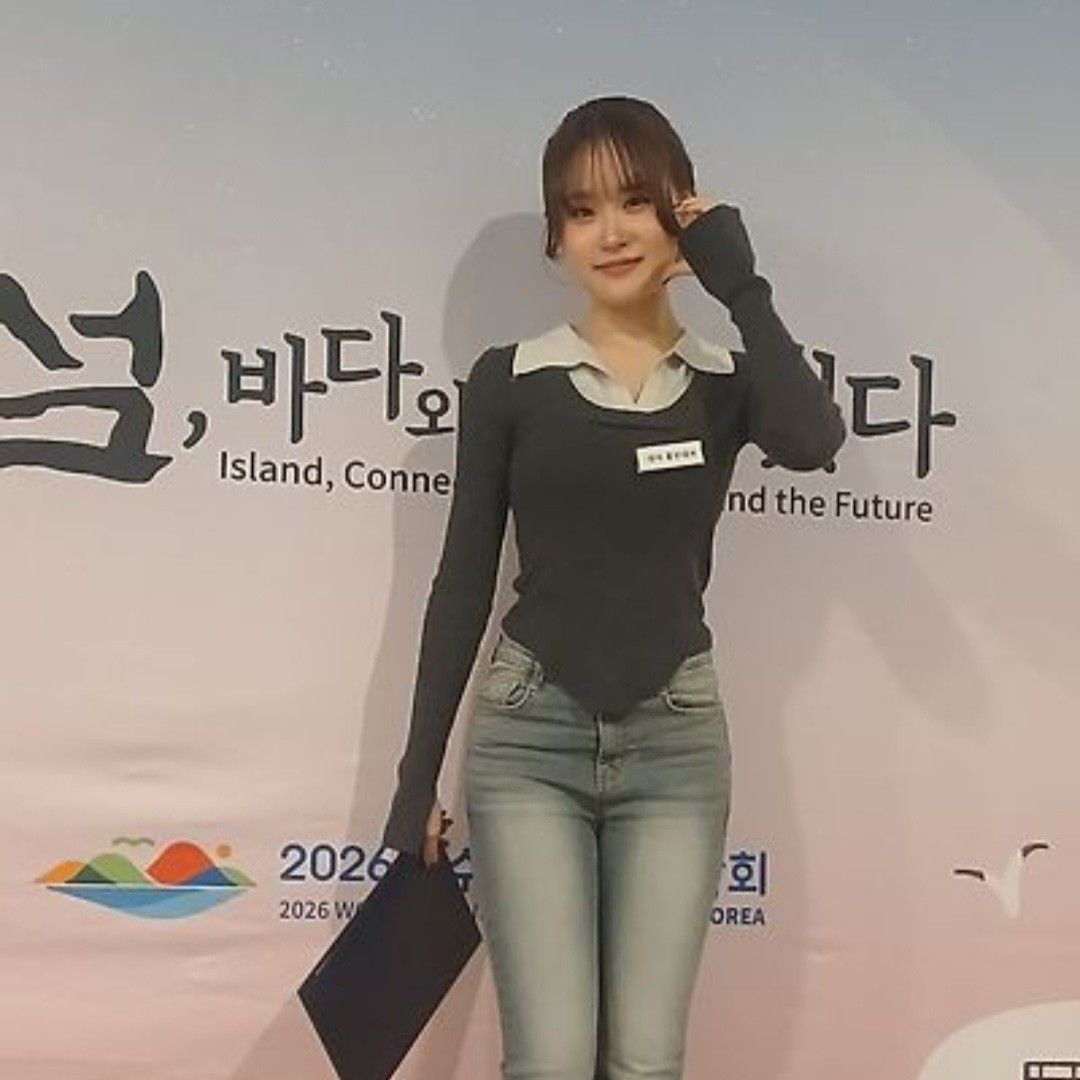 Recent activity shot of Kim Dahyun