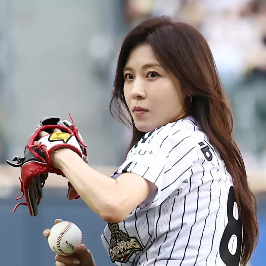 A moment captured by a fan of Ha Jiwon