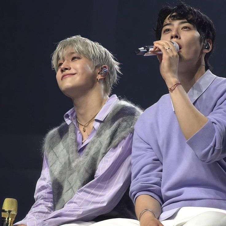 Recent activity shot of Cha Eunwoo