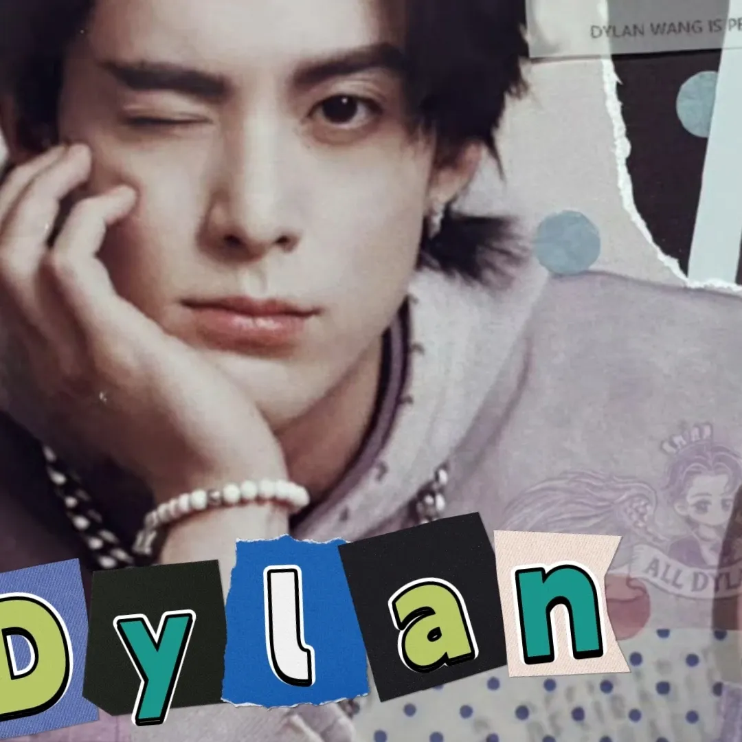 A moment captured by a fan of Dylan Wang