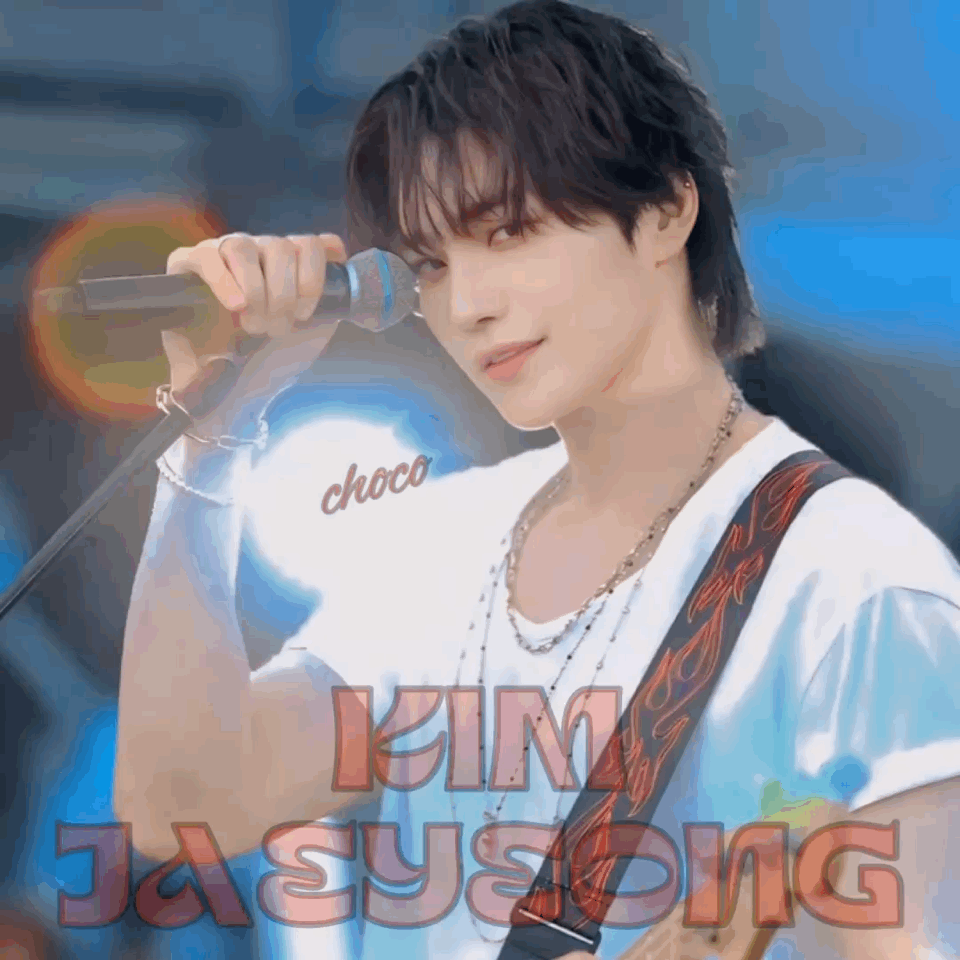 Behind-the-scenes cut of Kim Jaeyoung