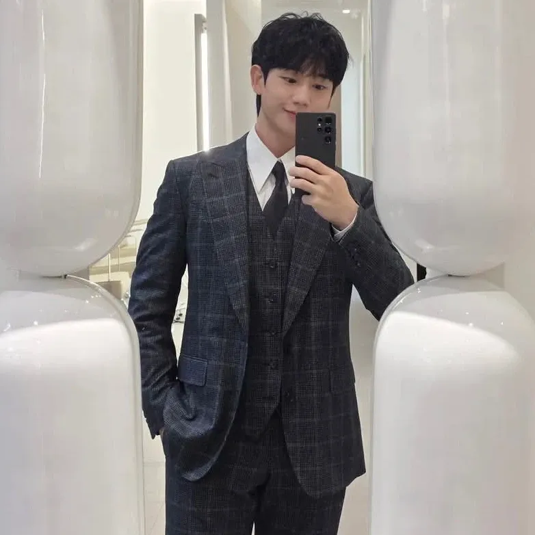 Recent activity shot of Jung Haein