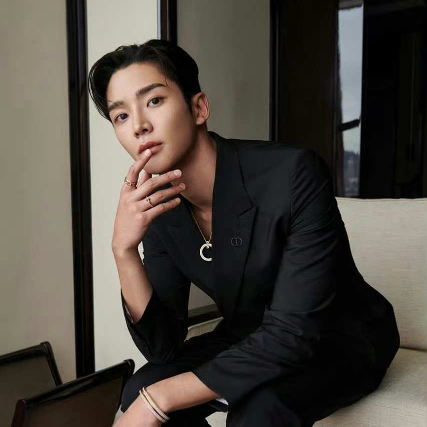 로운 팬이 찍은 순간