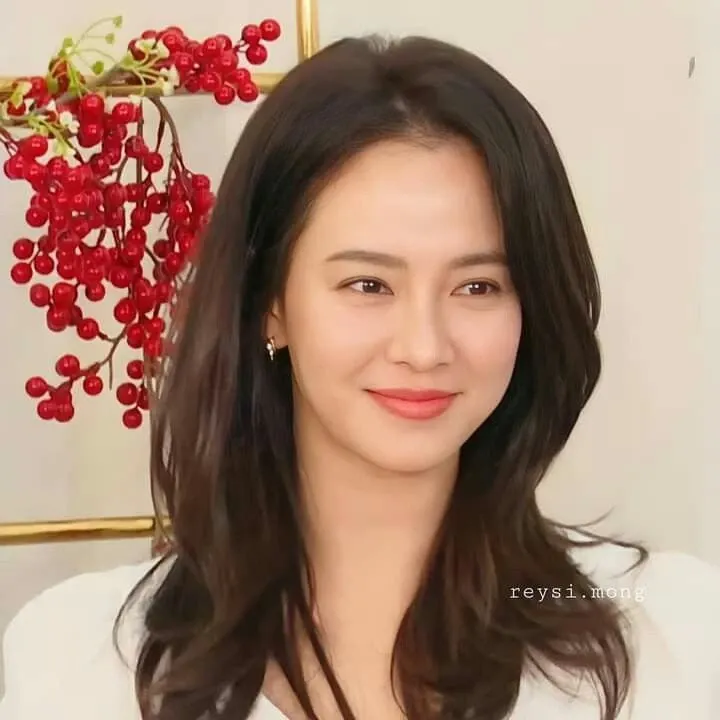 Momen yang diabadikan oleh penggemar Song Jihyo