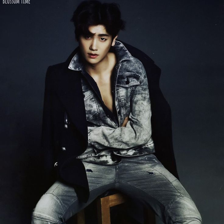 Behind-the-scenes cut of Park Hyungsik