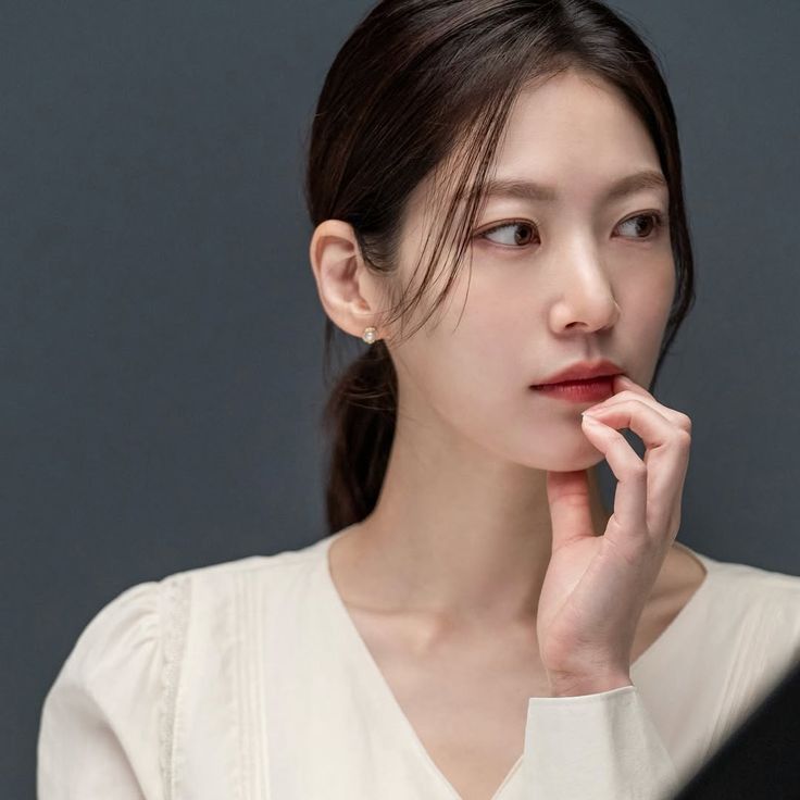 Behind-the-scenes cut of Gong Seungyeon