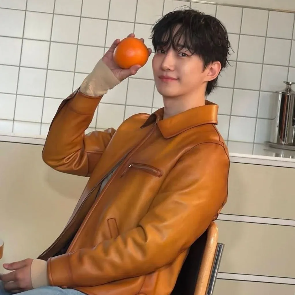 Foto kegiatan terbaru dari Lee Junho