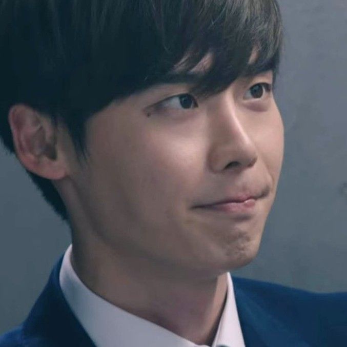 A moment captured by a fan of Lee Jongsuk