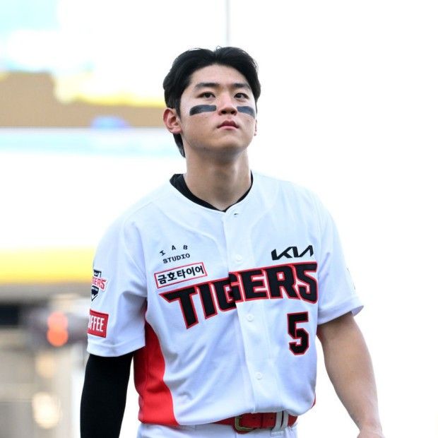 Kim Doyoung的幕後花絮