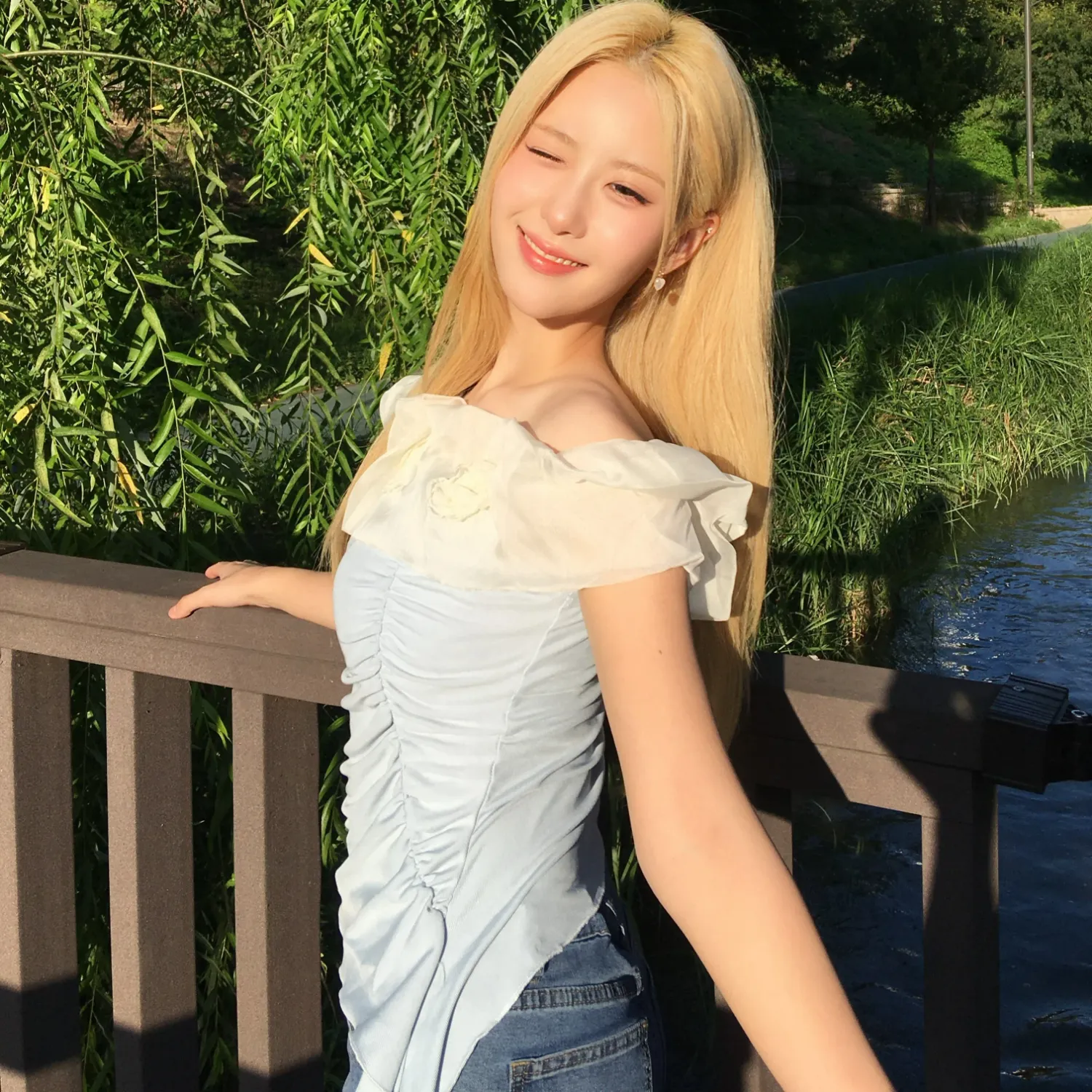 A moment captured by a fan of Oh Yujin