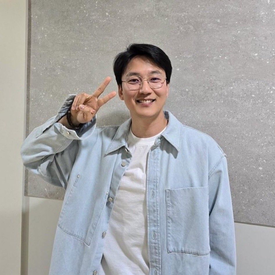 Recent activity shot of Kim Namgil