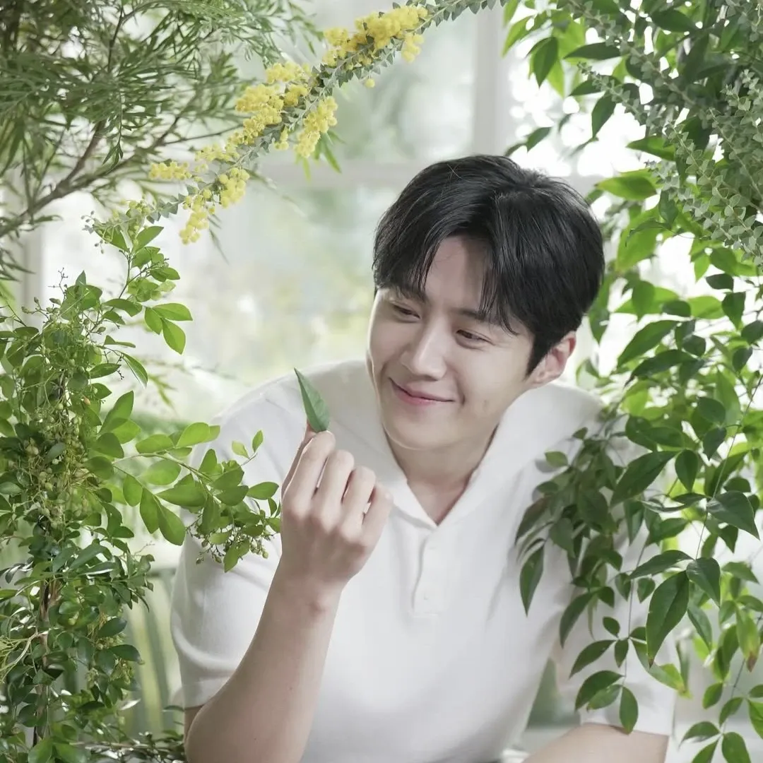 Foto terbaru dari Kim Seonho
