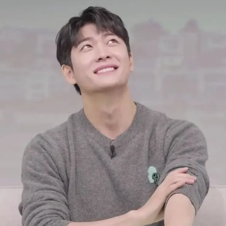 Behind-the-scenes cut of Kang Taeoh