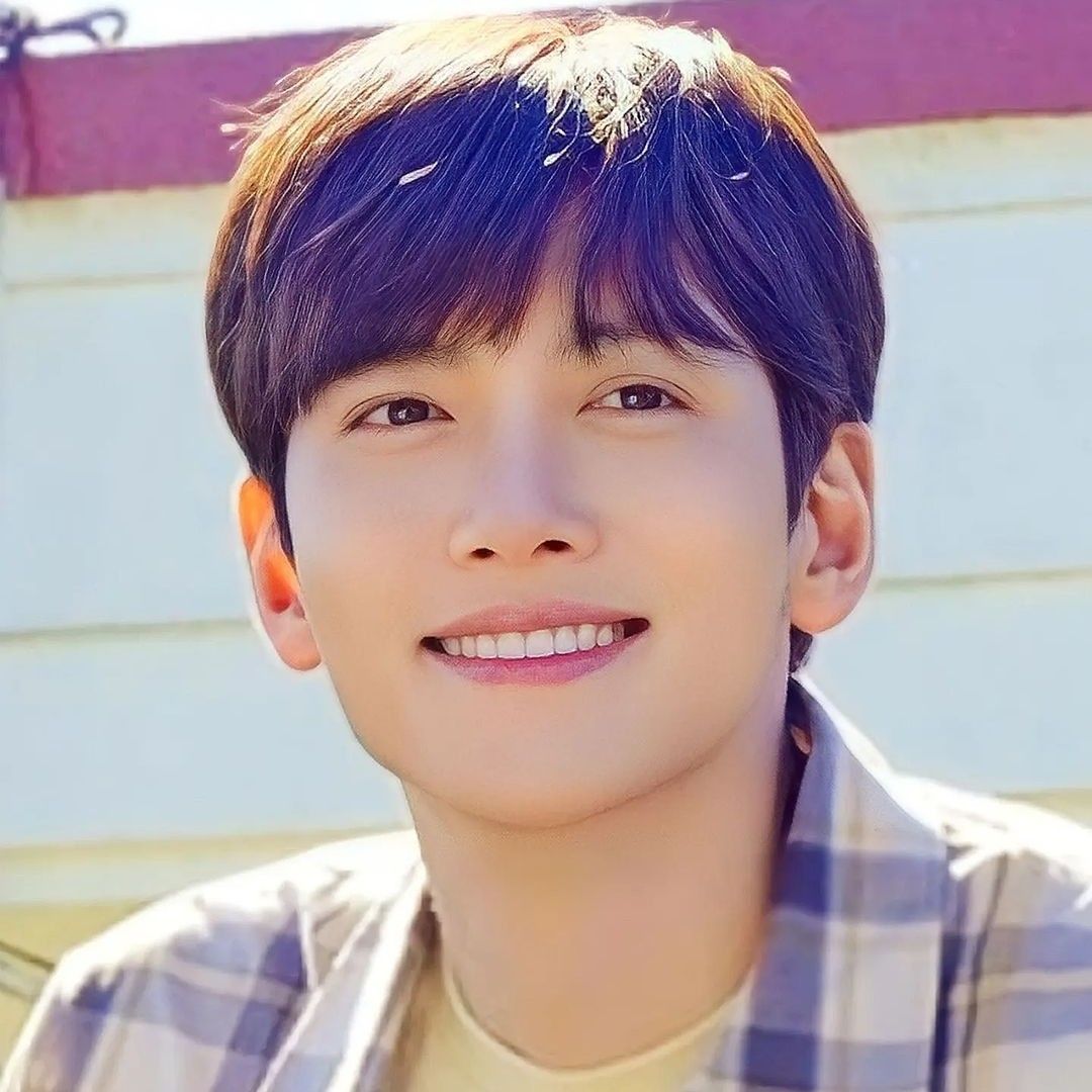 지창욱 최근 활동샷