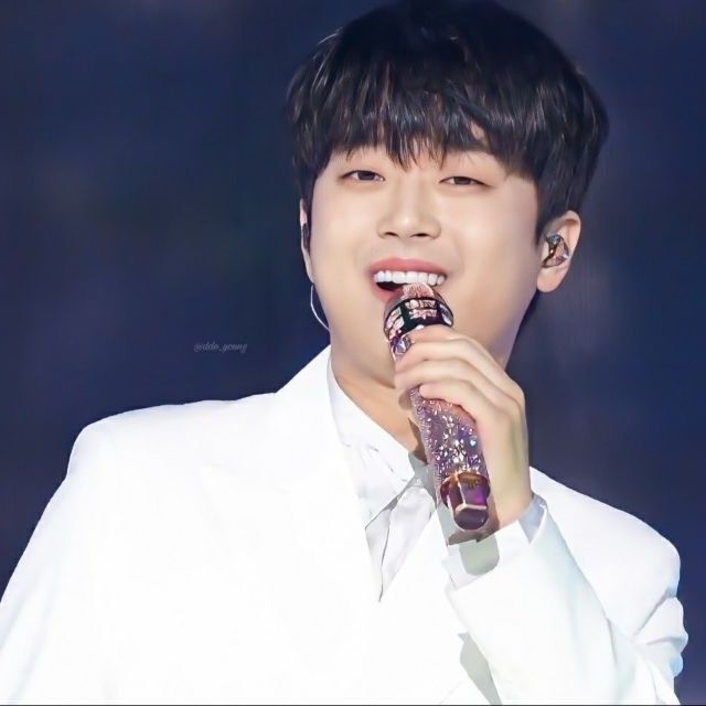 이찬원 최근 활동샷