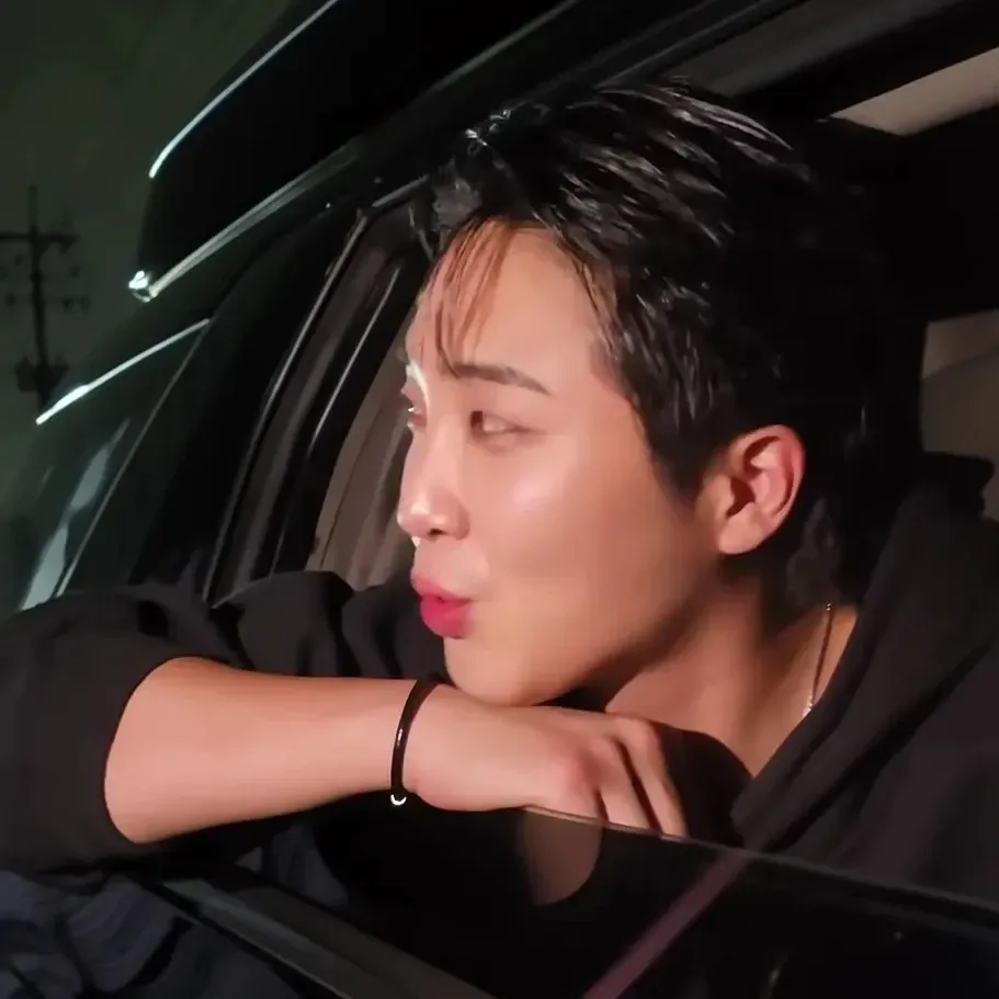 Recent activity shot of Hwang Yunsung