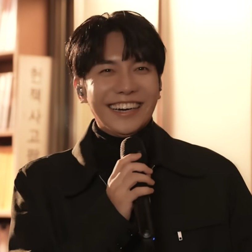 ファンが撮影したイ・スンギの瞬間