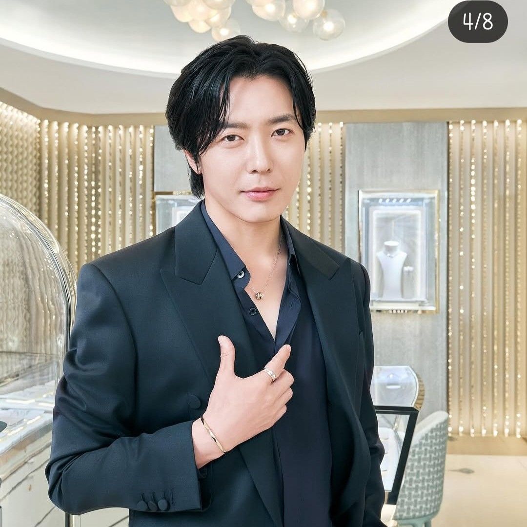 A moment captured by a fan of Kim Jaewook