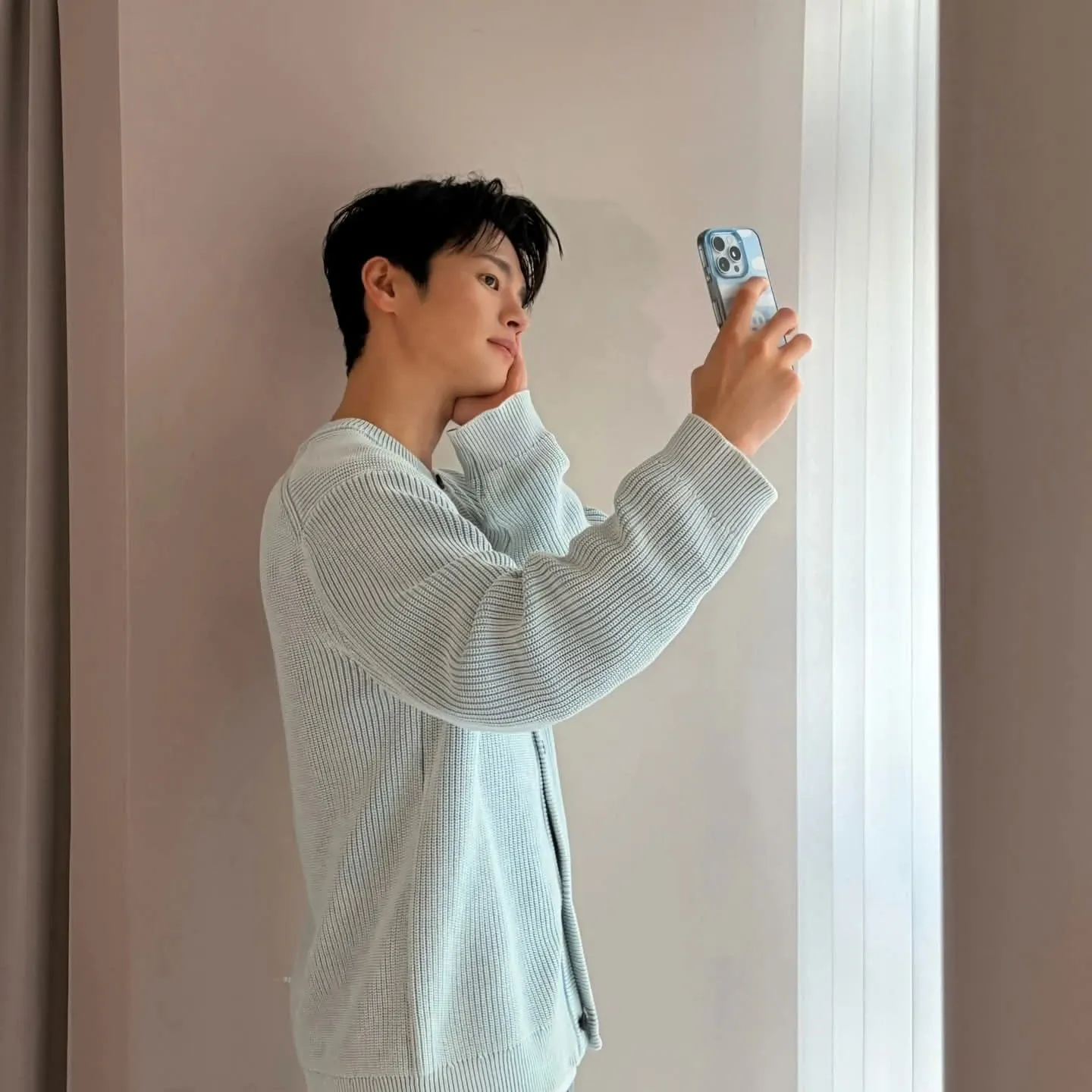 Cuplikan di balik layar dari Seo Inguk