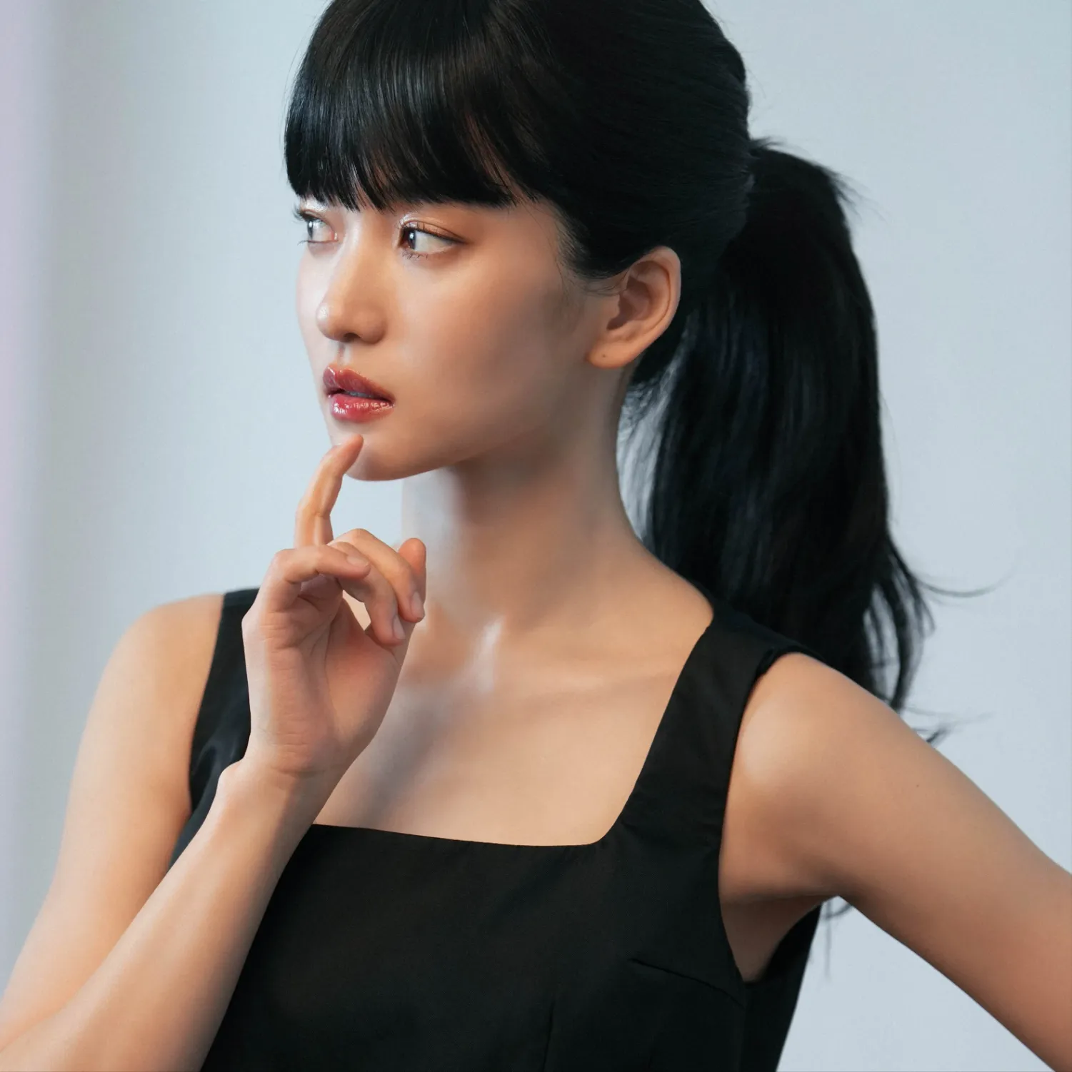 Behind-the-scenes cut of Kim Taeri
