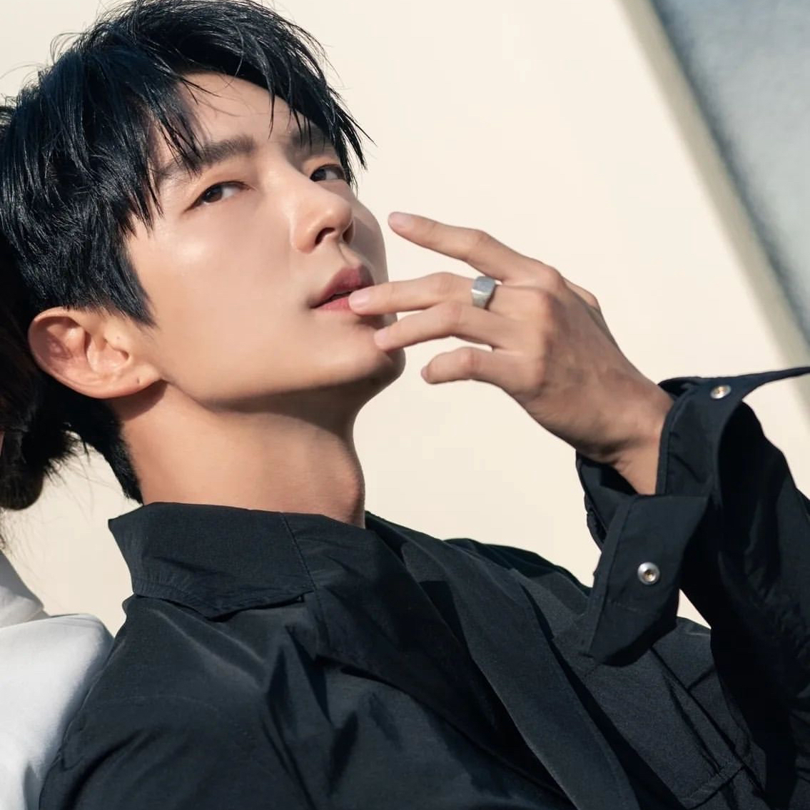 A moment captured by a fan of Lee Joongi