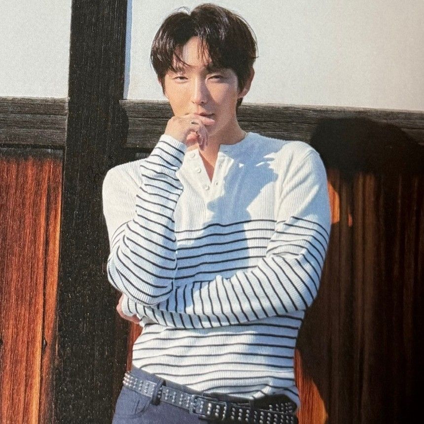 Behind-the-scenes cut of Lee Joongi