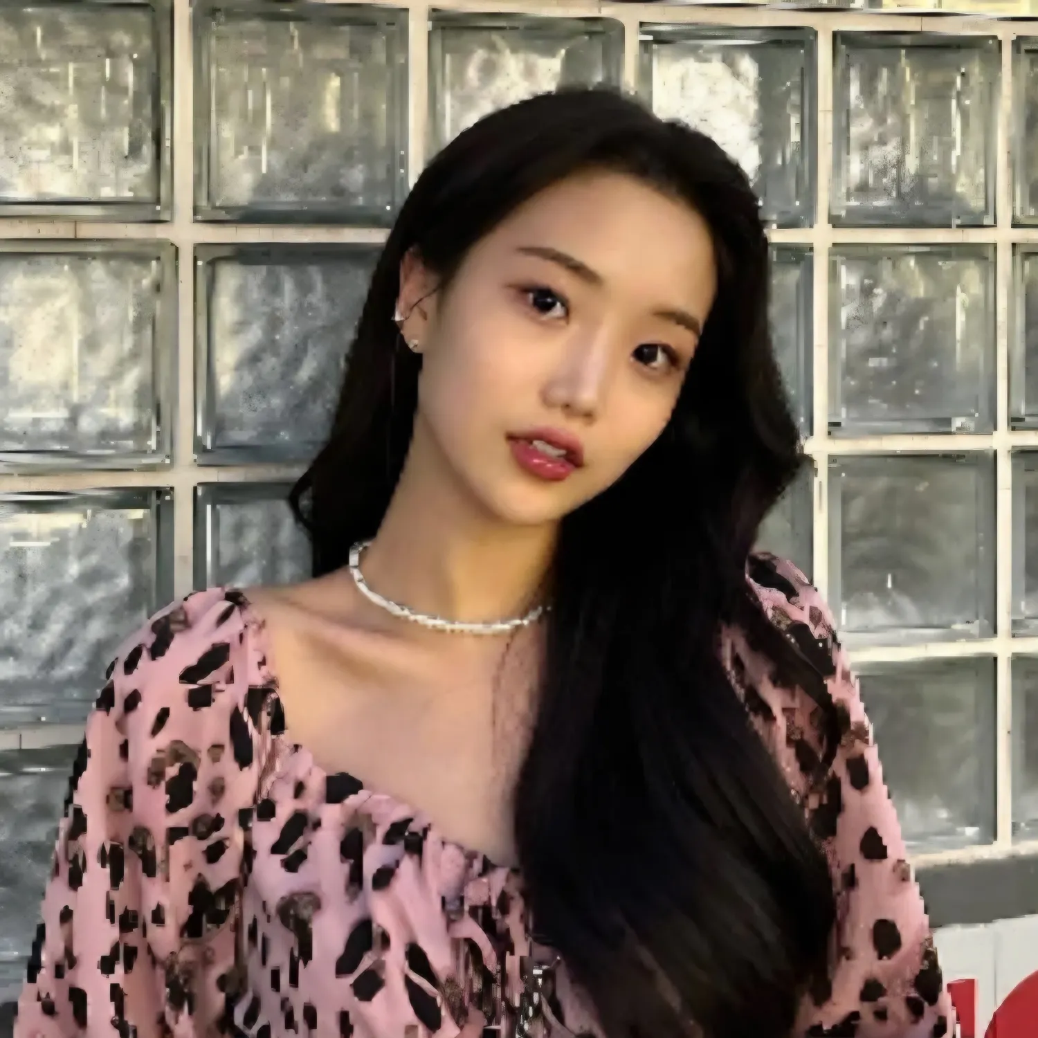 Behind-the-scenes cut of Kim Soyeon (2004)