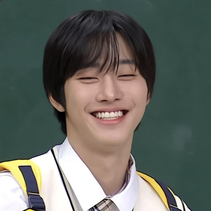 A moment captured by a fan of Ahn Hyoseop