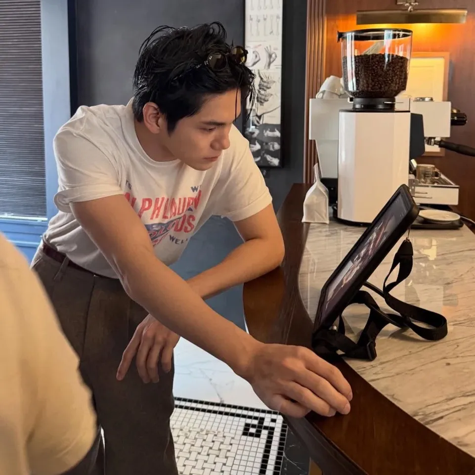 Cuplikan di balik layar dari Ong Seongwu